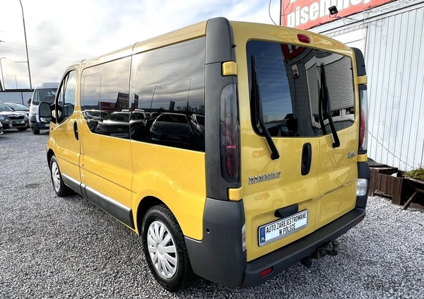 Renault Trafic cena 31800 przebieg: 259000, rok produkcji 2006 z Chmielnik małe 172